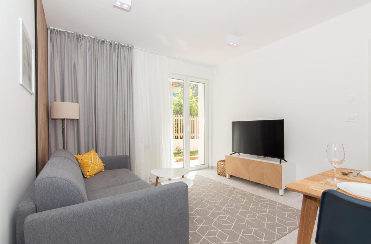 The Rose Garden Apartments Portoroz Exterior foto